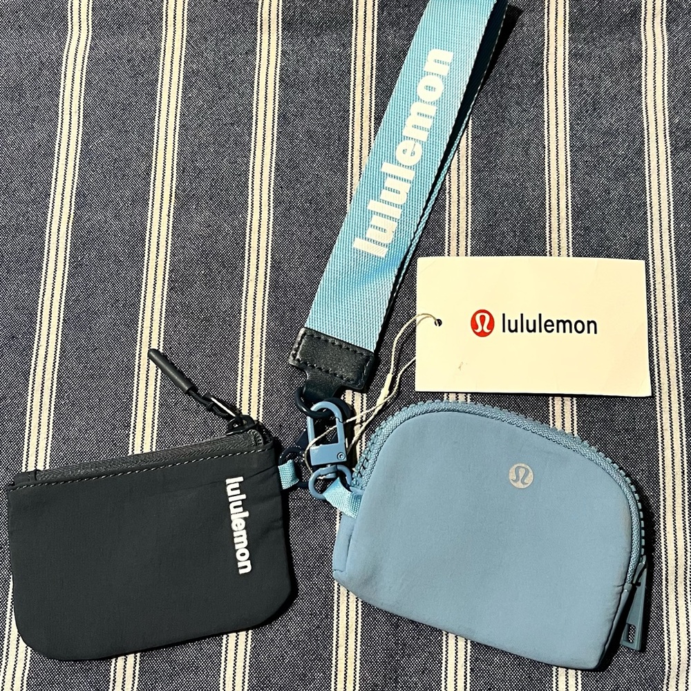 Lululemon Dual Pouch Wristlet - Blue